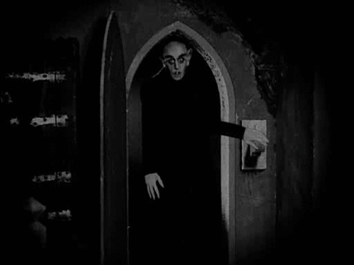 Count Orlok flickering the lights on and off in Spongebob Squarepant.